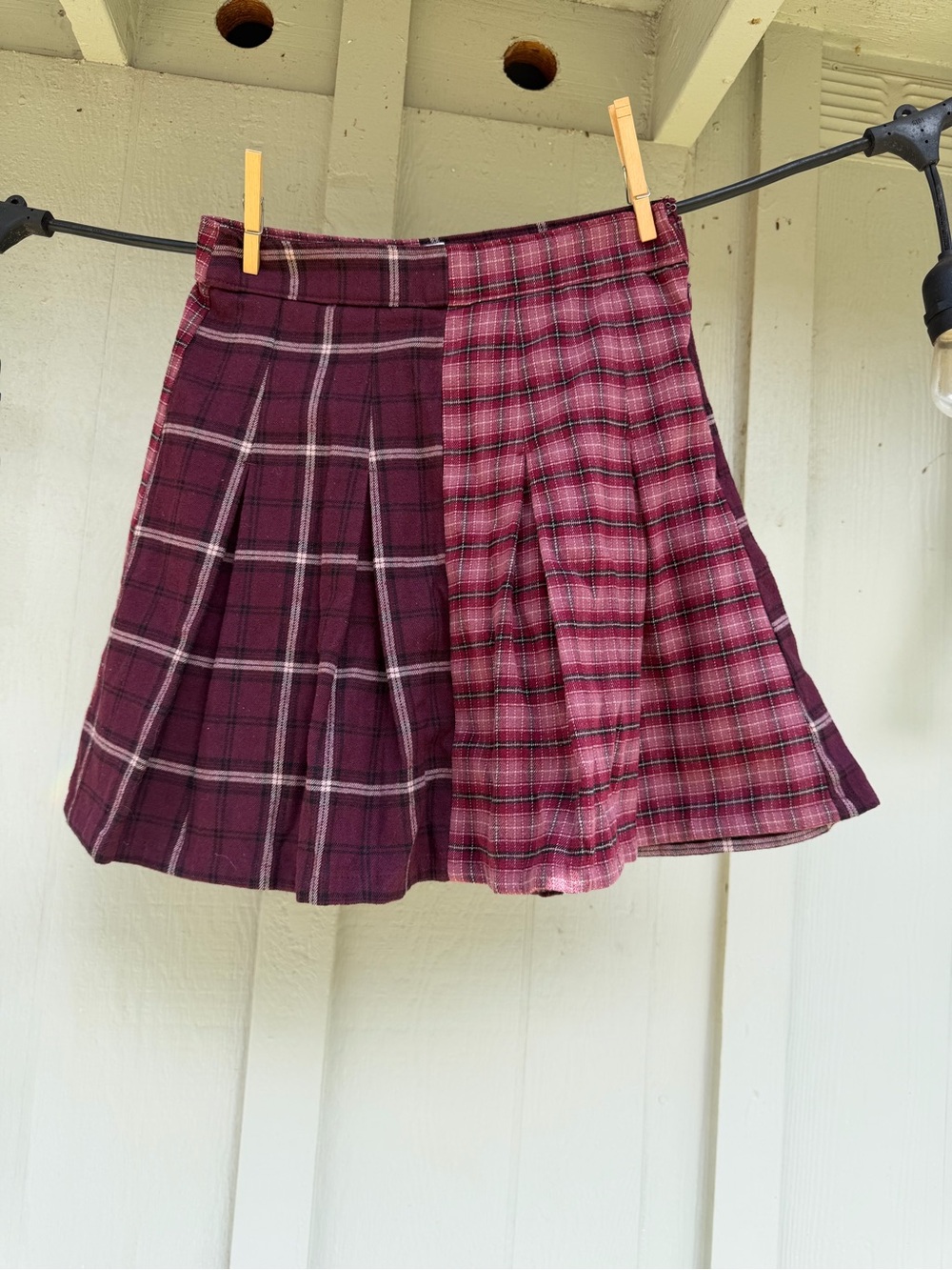 Hollister Two-Tone Plaid A-Line Skirt in Burgundy and Rose